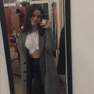 Meet your Posher, Kenza